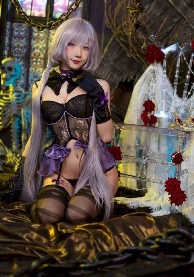 王伟足浴店探花AV88_蓝光在线播放观看