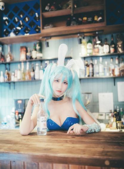 32张吴亚馨下面黑_高清高清完整版