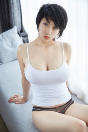 欧美嫩白妞极品_4K迅雷电影在线